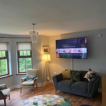 Cheerful 4-Bed Townhouse In Centre Of Newcastle Villa Newcastle  Kültér fotó