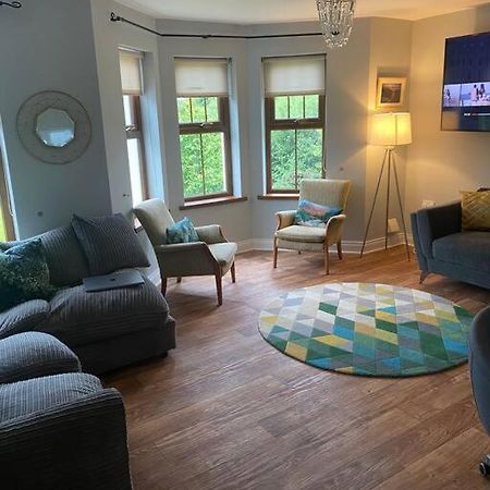 Cheerful 4-Bed Townhouse In Centre Of Newcastle Villa Newcastle  Kültér fotó